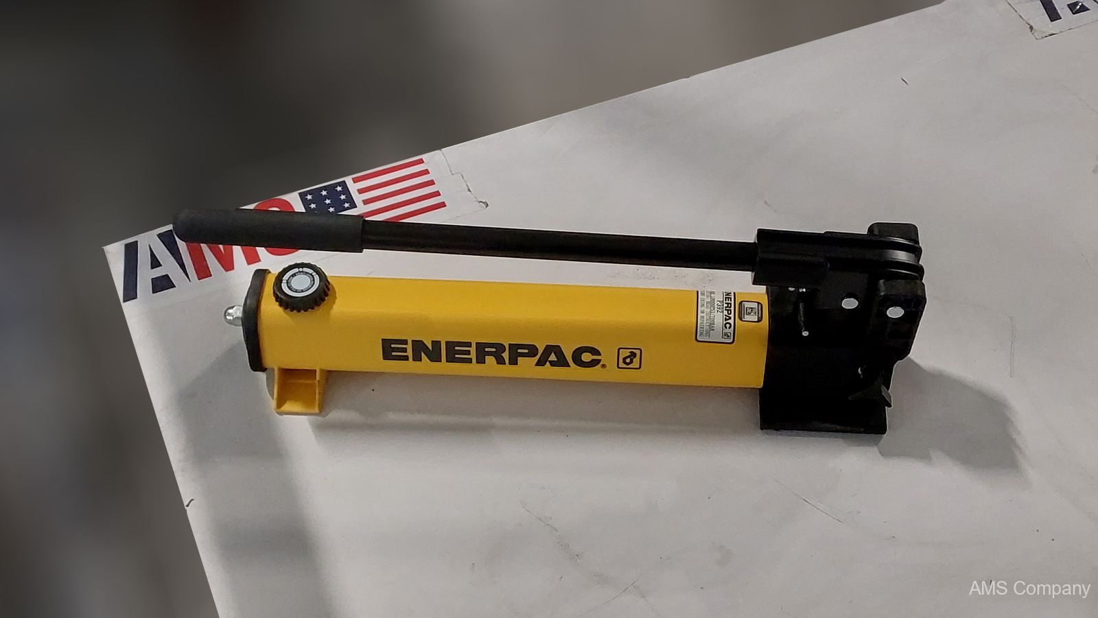 ENERPAC P392 HYDRAULIC PUMP - Genuine ENERPAC Industrial Spare Part