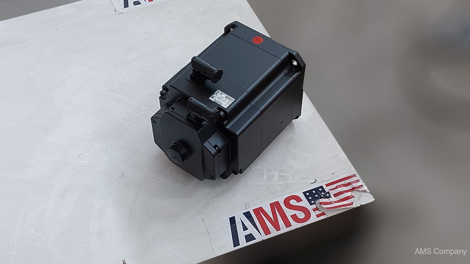 KUKA 221099 SERVOMOTOR - Genuine KUKA Industrial Spare Part